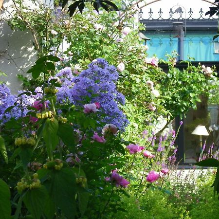 La Colline Des Roses Bed & Breakfast Conchil-le-Temple Bagian luar foto